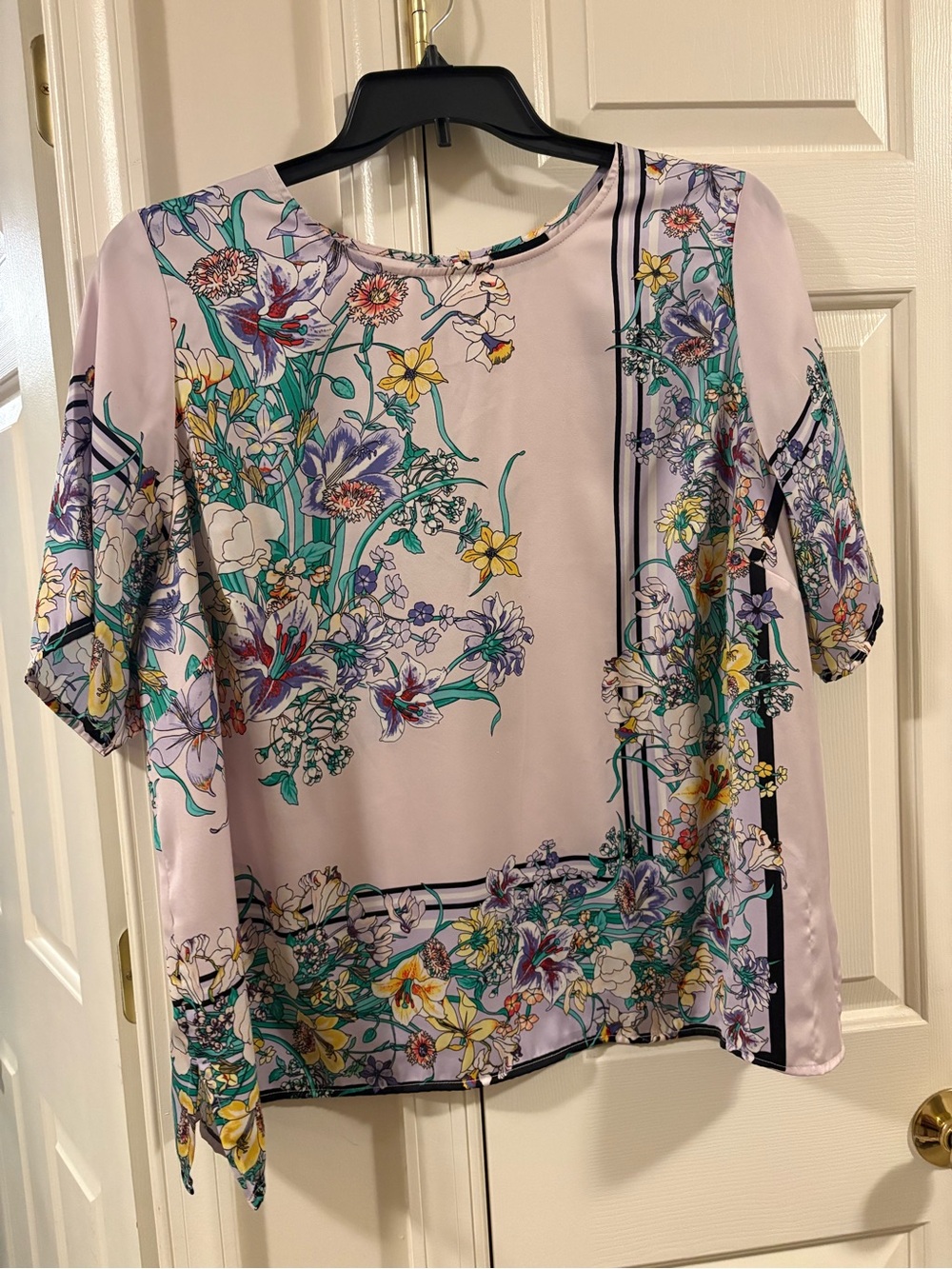 Liz Claiborne Purple Floral Blouse with Multicolor Print